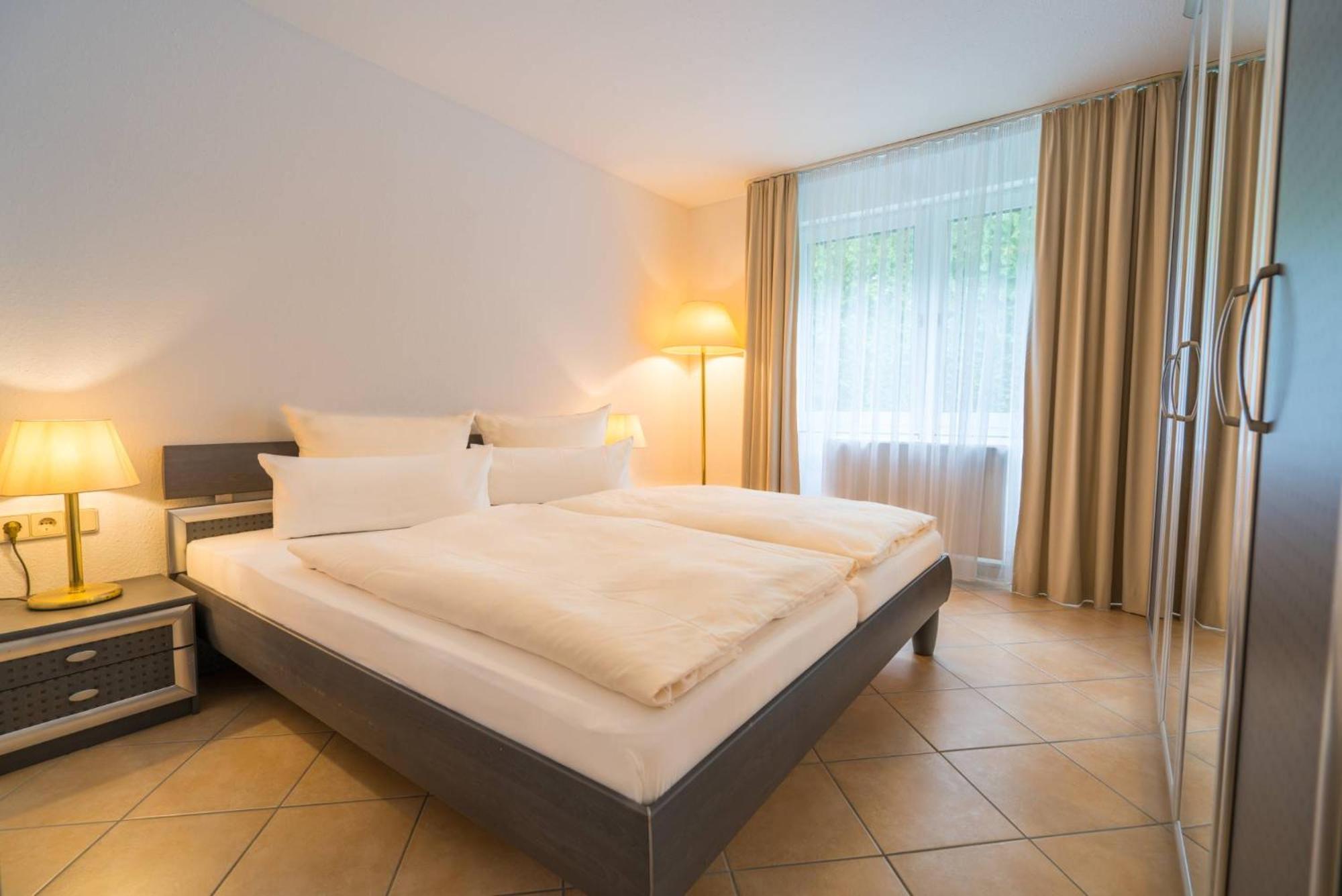 Airporthotel Residenz Steinenbronn Exteriér fotografie