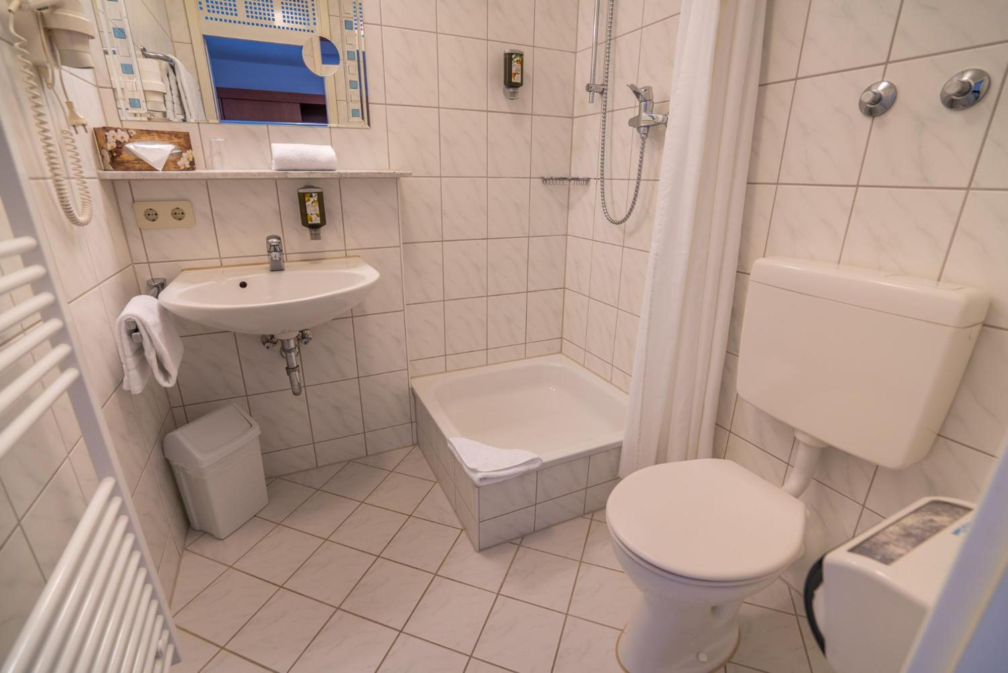 Airporthotel Residenz Steinenbronn Exteriér fotografie