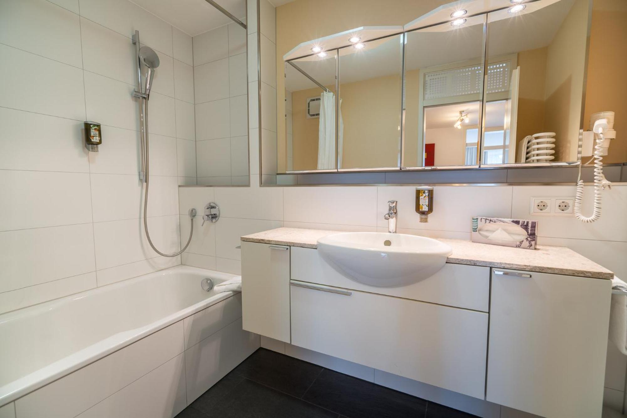 Airporthotel Residenz Steinenbronn Exteriér fotografie