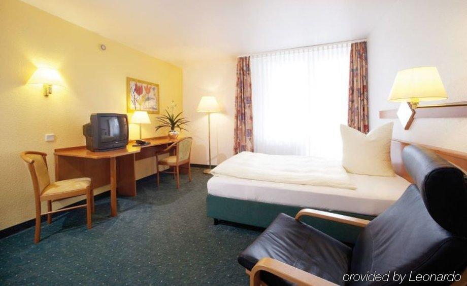 Airporthotel Residenz Steinenbronn Exteriér fotografie
