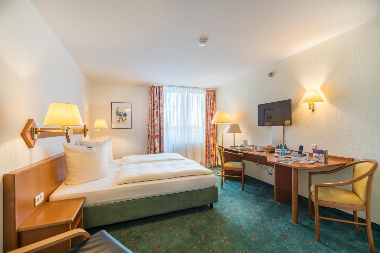 Airporthotel Residenz Steinenbronn Exteriér fotografie